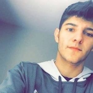 Meet your Posher, Max